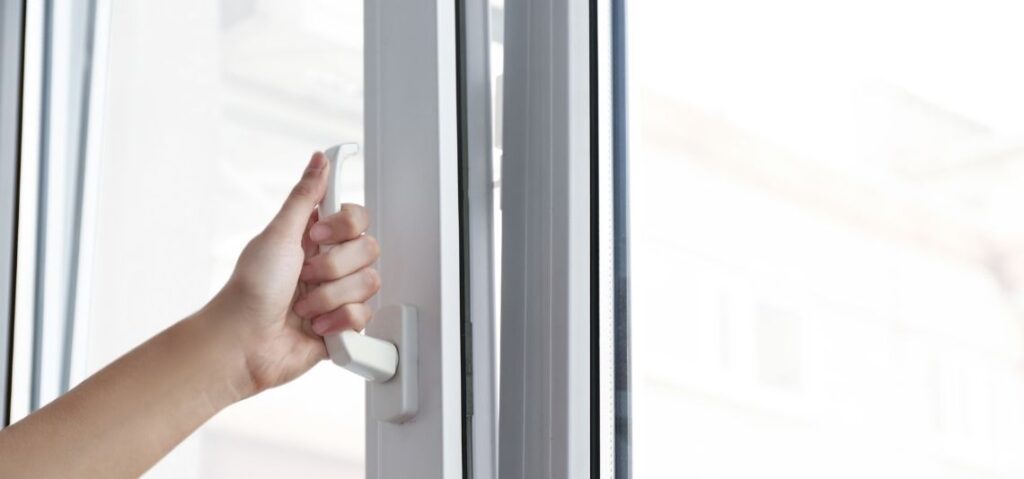 tipos de ventana abatible